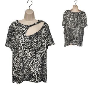 Lane Bryant Womens Black/White Wild Cheetah Leopard Print Cut Out Blouse 26/28